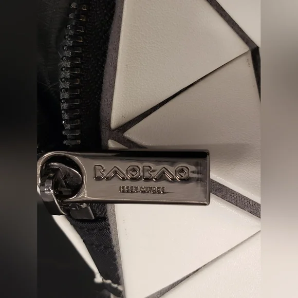 Bao Bao Issey MiyakeVinyl Garment Bag - Picture 7 of 16